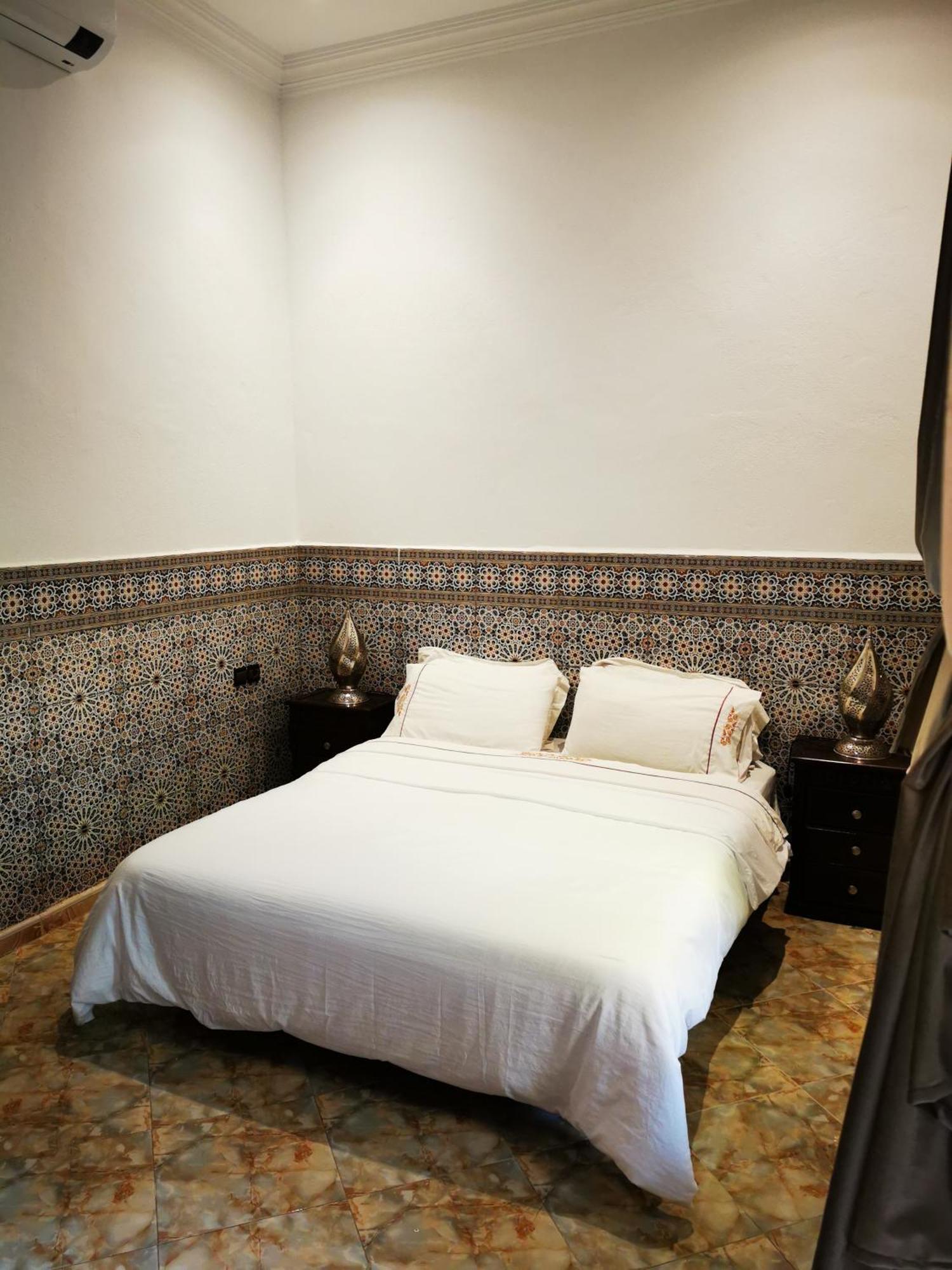 Riad Dar Al Fassia Oujda Luaran gambar