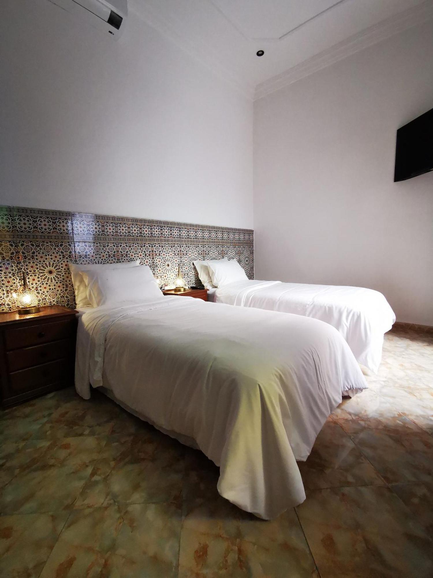 Riad Dar Al Fassia Oujda Luaran gambar