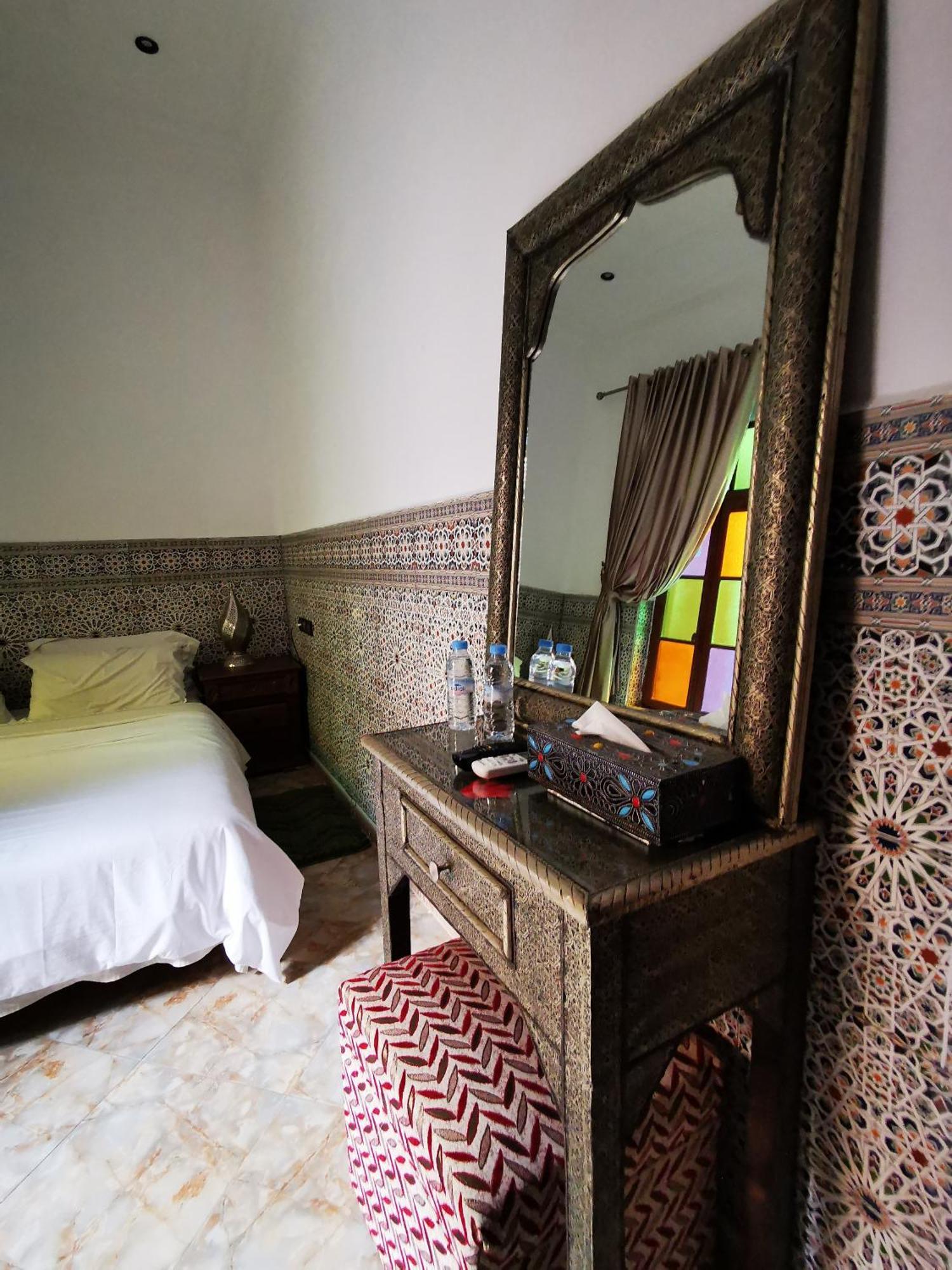 Riad Dar Al Fassia Oujda Bilik gambar
