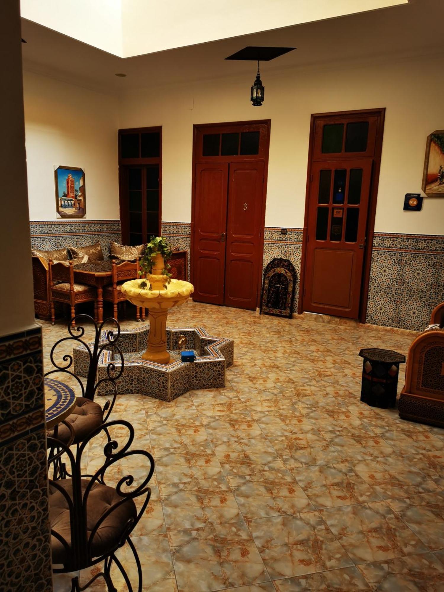 Riad Dar Al Fassia Oujda Luaran gambar