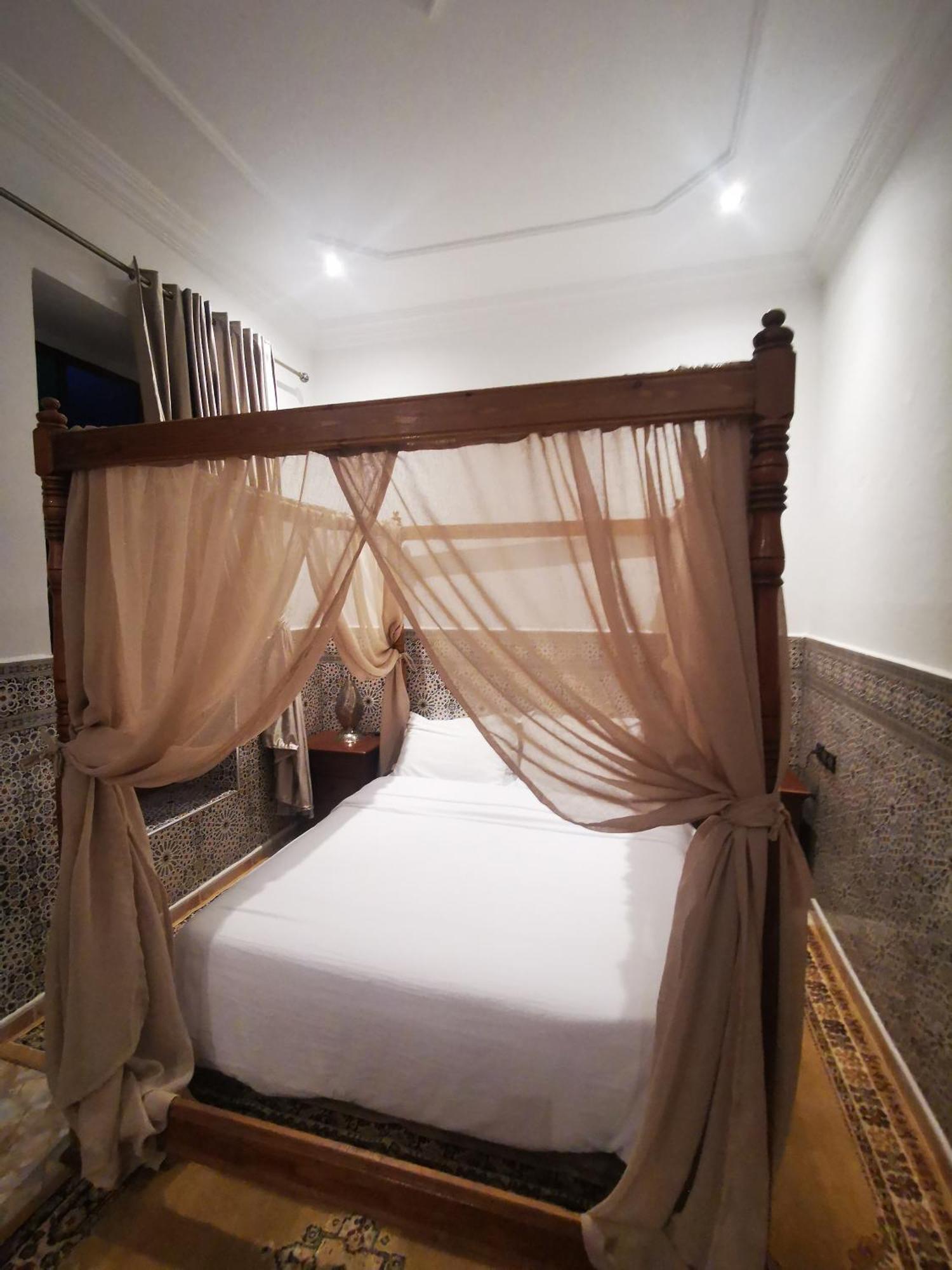 Riad Dar Al Fassia Oujda Luaran gambar